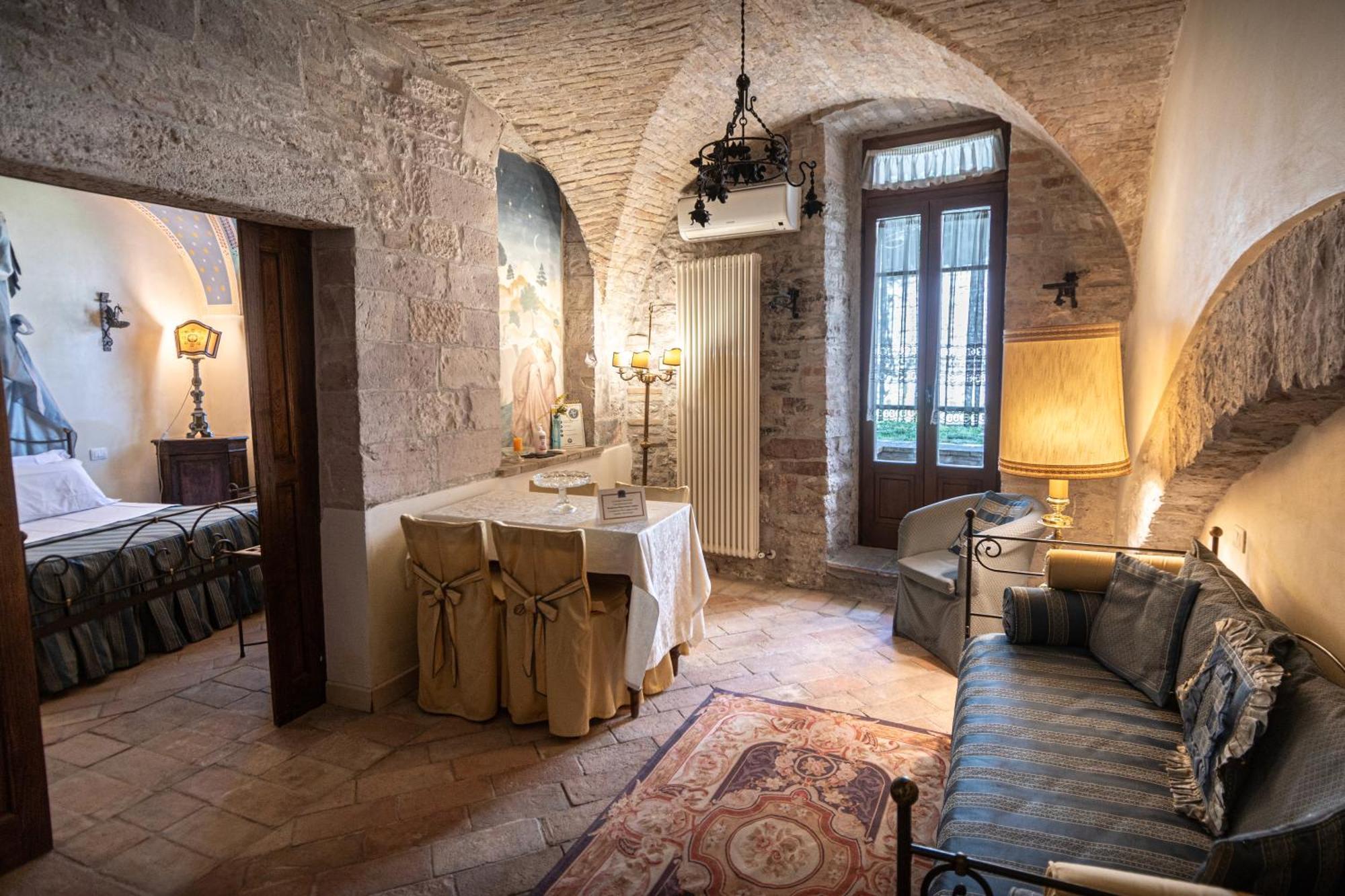الشقق الفندقية أسيسيفي  Residenza D'Epoca San Crispino المظهر الخارجي الصورة